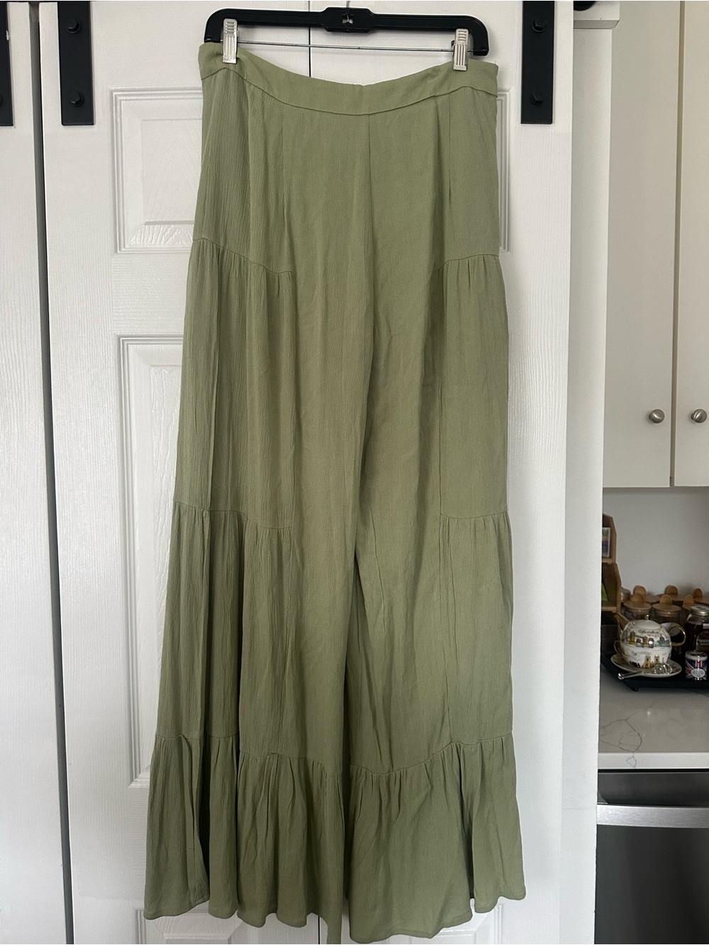 SHEIN Women’s Green Wide Leg Flowy Pants Size Large – NWT Without Tags